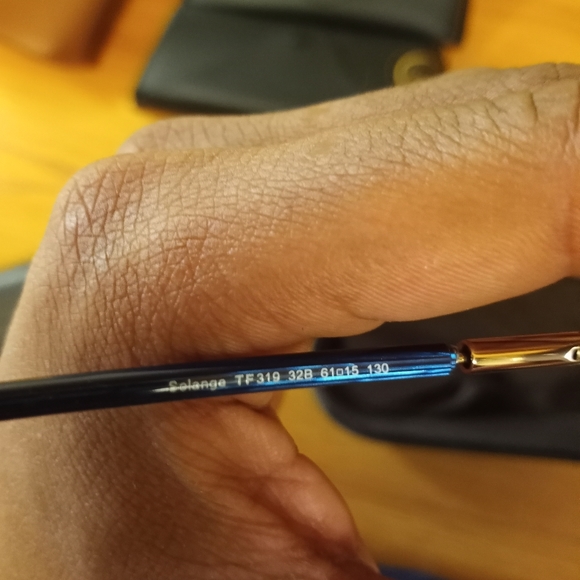 Designer Glasses - Picture 8 of 11